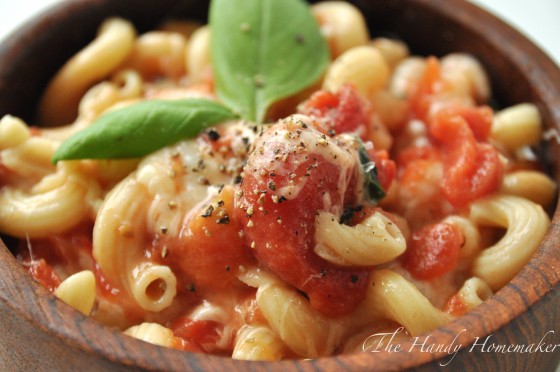Cheesy Macaroni and&nbsp;Tomato